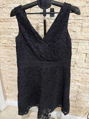LOFT Women Sleeveless LACE Cross Over V-Neck-DRESS BLACK